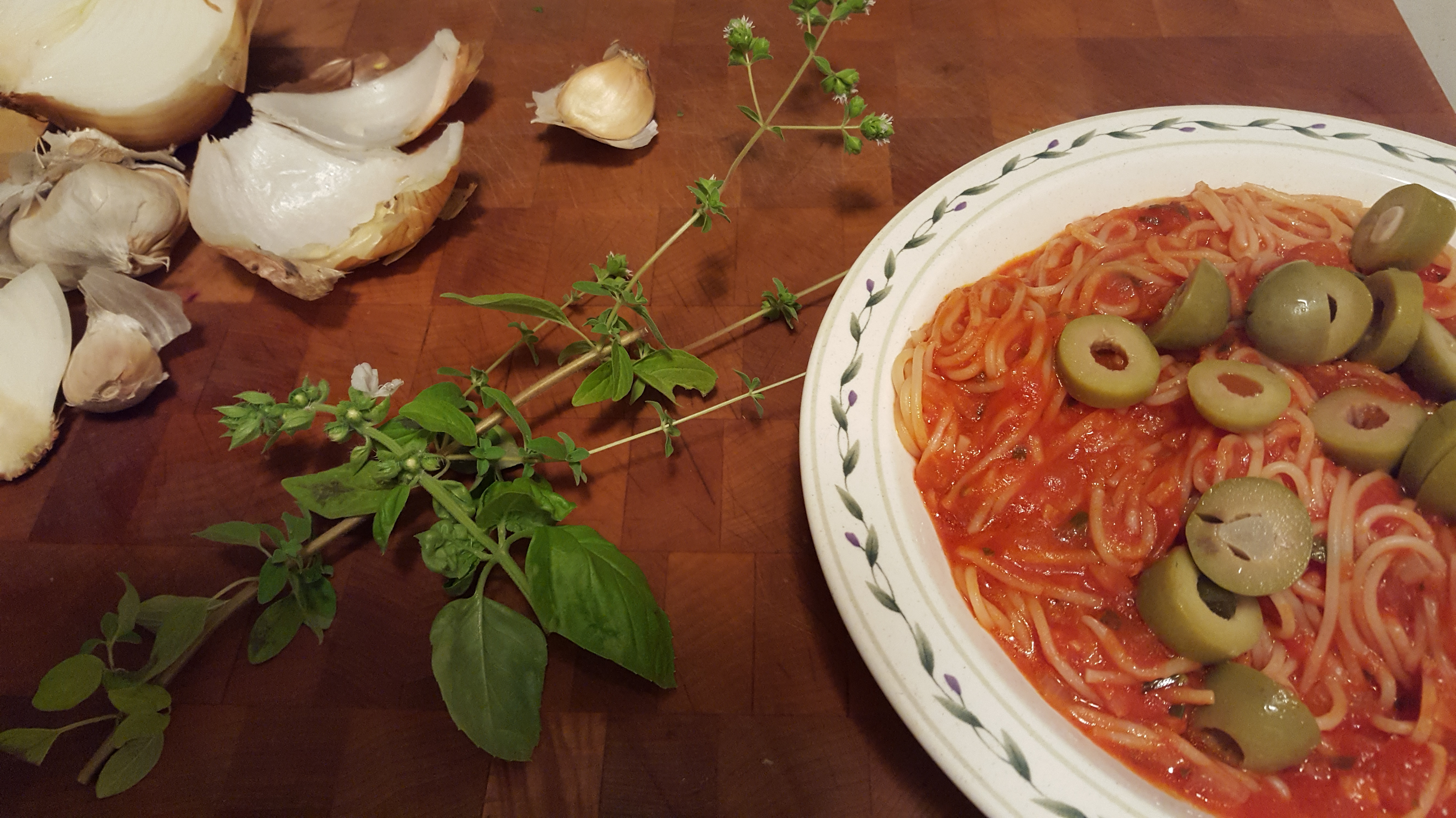 Quinoa Spaghetti with Olives and Basil